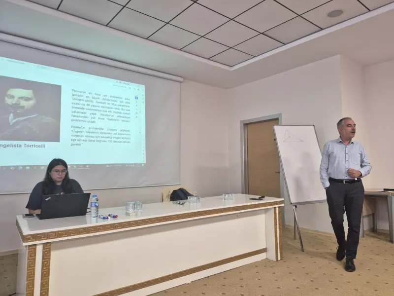 “ELEKTRİĞİN GEOMETRİ İLE İMTİHANI” EĞİTİMİ GİBTÜ ÖĞRENCİLERİYLE GERÇEKLEŞTİRİLDİ.