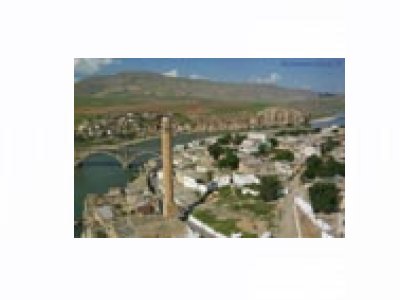BÜTÜN GİRİŞİMLERE RAĞMEN, 5 AĞUSTOS 2006 TARİHİNDE TEMELİ ATILACAK OLAN HASANKEYFTEKİ ILISU BARAJI YAPIMINA KARŞI,HASANKEYFİ YAŞATMA GİRİŞİMİNCE 4 AĞUSTOS 2006 TARİHİNDE BİR TAKIM KARŞI ETKİNLİKLER YAPILACAKTIR..