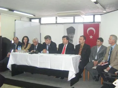 AKP HÜKÜMETİ PETROL YASASI İLE ULUSAL ÇIKARLARI VE KAMU YARARINI HİÇE SAYIYOR.