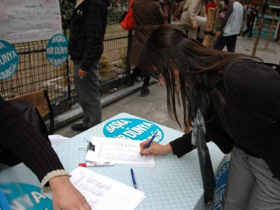ÖKP ANKARA BİLEŞENLERİ ÖZELLEŞTİRME KARŞITI İMZA KAMPANYASI SÜRÜYOR