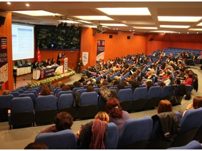 TMMOB KADIN MÜHENDİS MİMAR ŞEHİR PLANCI KURULTAYI İSTANBUL DA YAPILDI.