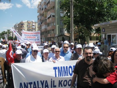 1 MAYIS EMEK VE DAYANIŞMA GÜNÜ, ANTALYA`DA COŞKUYLA KUTLANDI