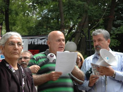 KÂZIM KOYUNCU İÇİN SOKAĞA ŞARKILAR SÖYLÜYORUZ BASIN AÇIKLAMASI YAPILDI