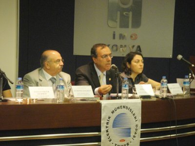 ENERJİDE ÖZELLEŞTİRMENİN ETKİLERİ PANELİ DÜZENLENDİ