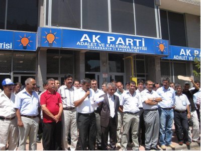 DİCLE EDAŞ'IN ÖZELLEŞTİRİLMESİ İLE İLGİLİ BİR BASIN AÇIKLAMASI DÜZENLENDİ
