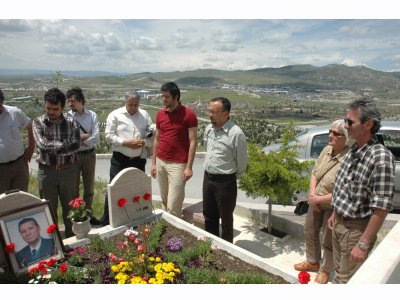 ATAMAN KINIŞ KABRİ BAŞINDA ANILDI