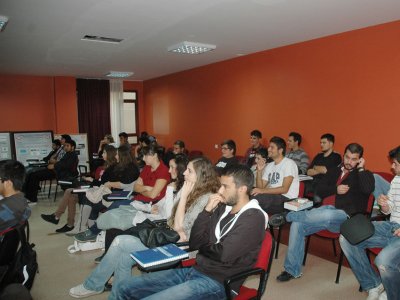 BAŞKENT ÜNİVERSİTESİ MÜHENDİSLİK FAKÜLTESİ ELEKTRİK-ELEKTRONİK VE BİLGİSAYAR MÜHENDİSLİĞİ ÖĞRENCİLERİNE SUNUM YAPILDI