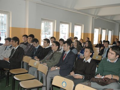 KEÇİÖREN FETHİYE KEMAL MUMCU ANADOLU LİSESİ’NDE MESLEK TANITIMI SUNUMU YAPILDI