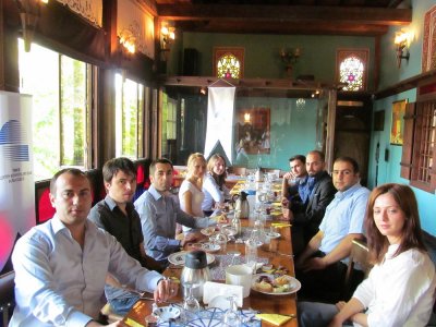 ROZET TAKMA TÖRENİ VE KAHVALTILI TOPLANTI YAPILDI