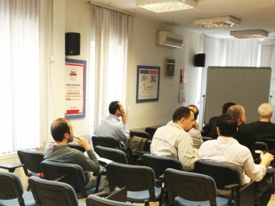 BİYOMEDİKAL MÜHENDİSLİĞİNDE AR-GE ÇALIŞMALARI EĞİTİMİ DÜZENLENDİ