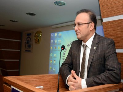 GÜNEŞ PİLLERİ İLE ELEKTRİK ÜRETİM TEKNİKLERİ SEMİNERİ YAPILDI