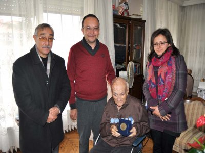 MESLEKTE 70. YILINI DOLDURAN ÜYELERİMİZE PLAKETLERİ VERİLDİ