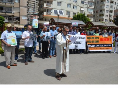 ÇERNOBİL`İ, FUKUŞİMA`YI UNUTMADIK, UNUTTURMAYACAĞIZ!
NÜKLEER SANTRAL İSTEMİYORUZ!