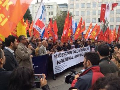 DİSK, KESK, TMMOB VE TTB ERMENEKTE 18 İŞÇİNİN GÖÇÜK ALTINDA KALDIĞI KAZAYI PROTESTO ETTİ