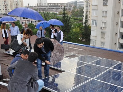 EMO ANTALYA ŞUBESİNDE GÜNEŞTEN ELEKTRİK ÜRETİMİ BAŞLADI