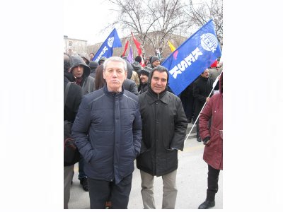 DİSK,KESK,TMMOB VE TTB İÇ GÜVENLİK PAKETİNE KARŞI TBMM ÖNÜNDE EYLEM DÜZENLEDİ