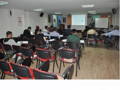 ELEKTRİK TESİSLERİNDE TOPRAKLAMALAR EĞİTİMİ DÜZENLENDİ