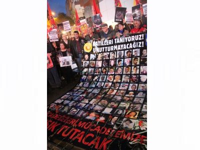 ANKARADA KATLEDİLENLER YASAĞA RAĞMEN ANILDI