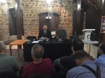 HUKUKSUZ BİR ŞEKİLDE GÖZALTINA ALINAN MESLEKTAŞLARIMIZ DERHAL SERBEST BIRAKILMALIDIR