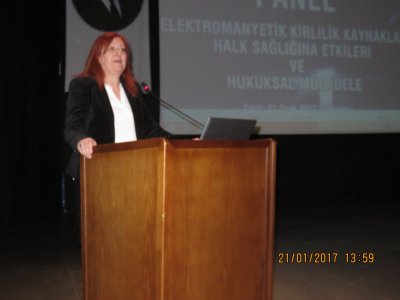 ELEKTROMANYETİK KİRLİLİK KAYNAKLARI, HALK SAĞLIĞINA ETKİLERİ VE HUKUKSAL MÜCADELE KONULU PANEL DÜZENLENDİ