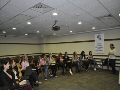 KADIN ÜYELER ÖĞRENCİ ÜYELERLE BULUŞTU: MESLEK ALANIMIZDA KADIN MÜHENDİSLERİN KONUMU