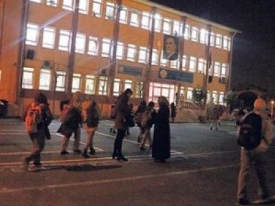 KIŞIN YAZ SAATİ ISRARINDAN VAZGEÇİLSİN!