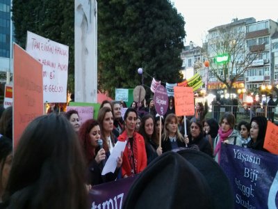 8 MART DÜNYA EMEKÇİ KADINLAR GÜNÜ BASIN AÇIKLAMASINA KATILIM SAĞLANDI.