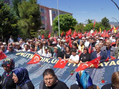 SOMA MADENCİ CİNAYETİNİN 4.YILINDA SOMA İÇİN ADALET TÜRKİYE İÇİN ADALET MİTİNGİ DÜZENLENDİ