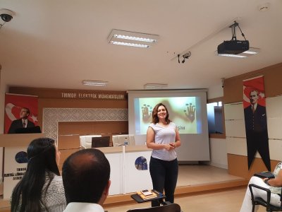 SIRA DIŞI İLETİŞİM BECERİLERİ SEMİNERİ ŞUBEMİZDE DÜZENLENDİ