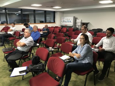 ASANSÖRLERDE AYDINLATMA VE ACİL DURUM SEMİNERLERİ