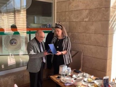 ŞUBE EMEKÇİSİ ZEKİ KILIÇ`A TEŞEKKÜR PLAKETİ VERİLDİ..