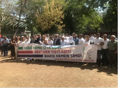 BÖLGEMİZ VE KENTİMİZDEKİ SİVİL TOPLUM, EMEK VE MESLEK ÖRGÜTLERİ`NDEN 1 EYLÜL DÜNYA BARIŞ GÜNÜ AÇIKLAMASI: BARIŞ HEMEN ŞİMDİ..