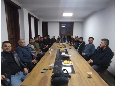 KARAMAN TEMSİLCİLİĞİMİZİN YENİ HİZMET BİNASININ TOPLANTI SALONUNDA 13. DÖNEM YÖNETİM KURULU ÜYELERİMİZİN DE YER ALDIĞI İLK SMM TOPLANTISINI GERÇEKLEŞTİRDİK