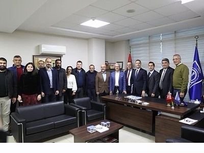 ENERJİ VE ALTYAPİLARDAN SORUMLU CHP GENEL BAŞKAN YARDIMCISI BALIKESİR MİLLETVEKİLİ  SN. AHMET AKIN  TMMOB MERSİN İL KOORDİNASYON KURULUMUZU ZİYARET EDEREK ODA BAŞKANLARI İLE BULUŞTU.