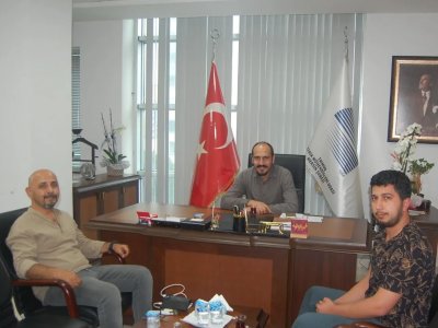 OY VE ÖTESİ MERSİN TEMSİLCİLERİ TAYLAN TUNÇ VE ENES KÜPELİ EMO MERSİN ŞUBE BAŞKANIMIZ ALKAN ALKAYA`YI ZİYARET ETTİ.