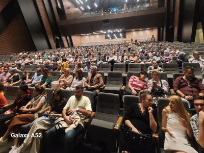 ISPARTA TEMSİLCİLİĞİ ÜYELERİ İLE TİYATRODA BULUŞTUK
