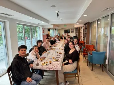 EMO-GENÇ TANIŞMA TOPLANTISI DÜZENLENDİ