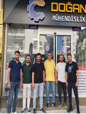 EMO ERDEMLİ İLÇE TEMSİLCİMİZ YÜKSEL TEZCAN VE YÖNETİMİ GENÇ MESLEKTAŞIMIZ ALİ MERT DOĞANI İŞ YERİNDE ZİYARET ETTİ.