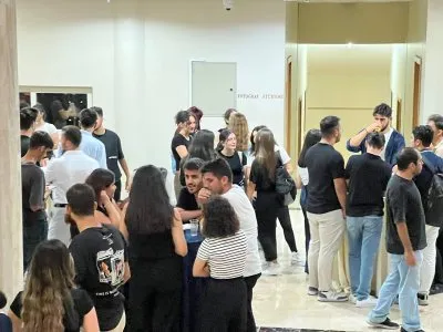 MERSİN ÜNİVERSİTESİ ELEKTRİK ELEKTRONİK MÜHENDİSLİĞİ BÖLÜMÜNDE TANIŞMA ETKİNLİĞİ DÜZENLENDİ.