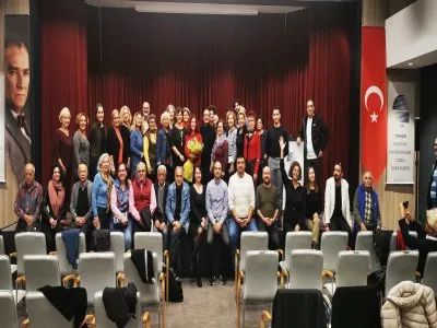 TİYATRO OYUNU VE SÖYLEŞİ ETKİNLİĞİ DÜZENLENDİ