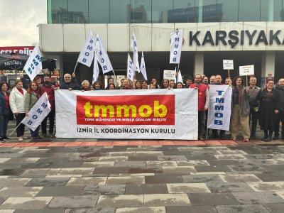 İZMİR`DE 1 MAYIS COŞKUSU