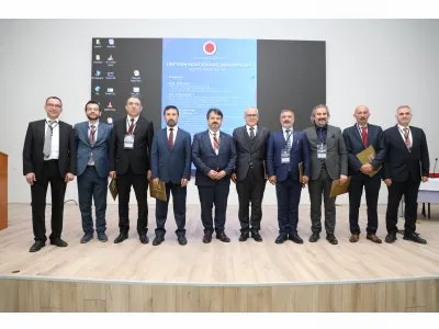 ÜRETKEN YAPAY ZEKA VE ÜNİVERSİTELER KONULU KONFERANS DÜZENLENDİ
