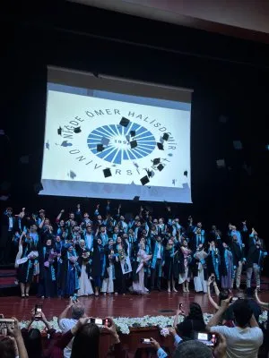 NİĞDE ÖMER HALİSDEMİR ÜNİVERSİTESİ MÜHENDİSLİK FAKÜLTESİNİN 20242025 EĞİTİM-ÖĞRETİM YILI MEZUNİYET TÖRENİ, 24 HAZİRAN SALI GÜNÜ GERÇEKLEŞTİRİLDİ.