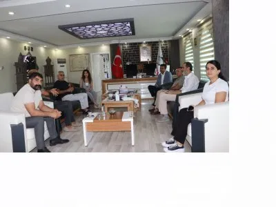 SUR BELEDİYESİ EŞBAŞKANLARI ZİYARET EDİLEREK KENTİMİZDE YAŞANAN YANGINLAR VE TEKNİK-MESLEKİ ÇALIŞMALAR HAKKINDA GÖRÜŞ ALIŞVERİŞİ YAPILDI.